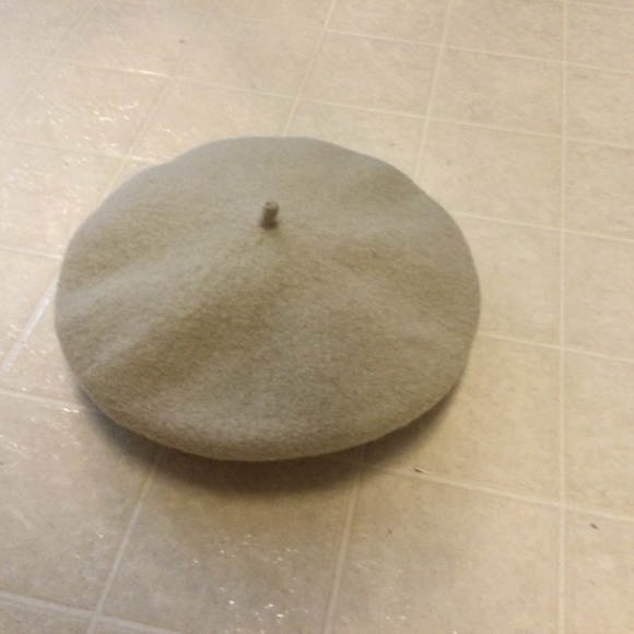 Vintage Wool Beret/Winter hat - Picture 2 of 2